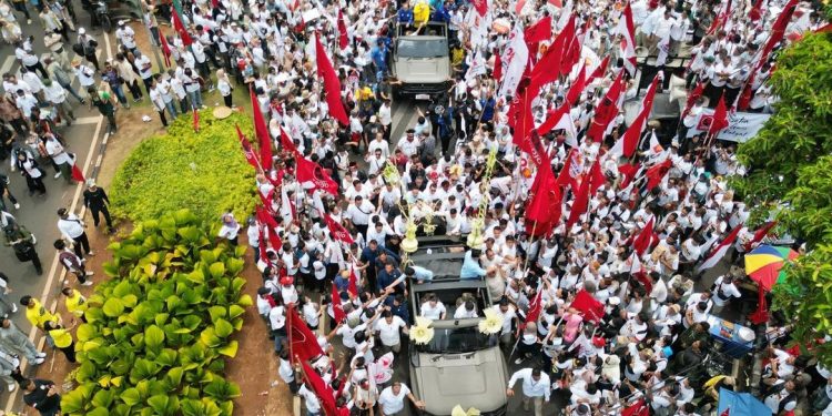 Prabowo-Gibran akan Tambah Gaji Guru Rp 2 Juta Per Bulan