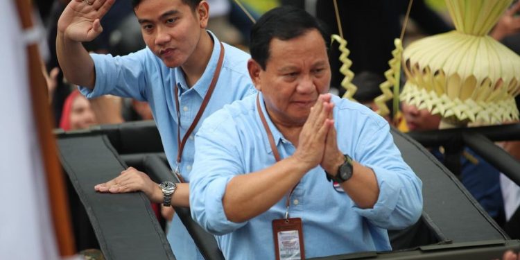 Ridwan Kamil Menentukan Kemenangan Prabowo–Gibran di Jabar 10 Ridwan Kamil Menentukan Kemenangan Prabowo–Gibran di Jabar